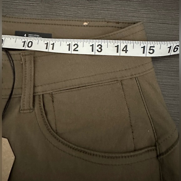 prAna Halle Capri II in Slate Green Standard Fit Outdoor Hiking Size 4 NWT - Picture 8 of 16